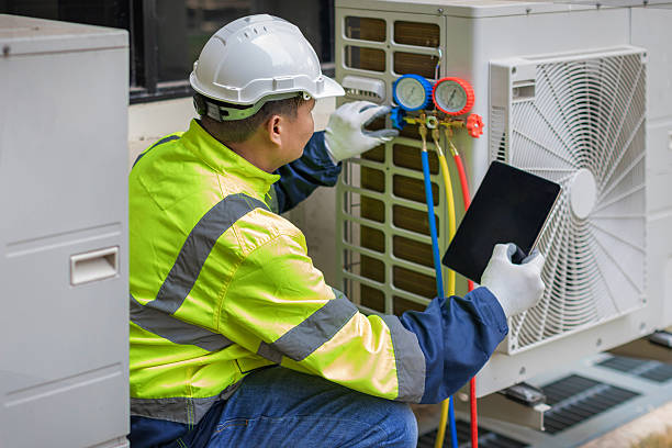 Professional Hvac technician working in Newtown Square, PA